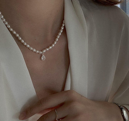 Luxury jewelry Royal Pearls, pearls, alloys, zircons, necklaces, for everyone