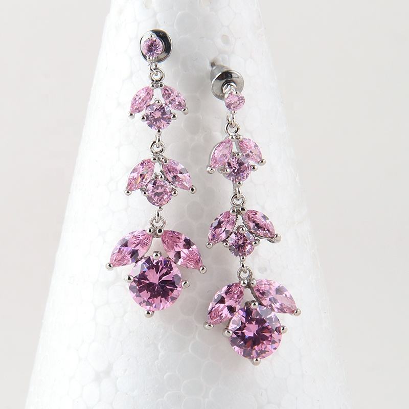 Classical luxury jewelry, zircon alloy, earrings, for everyone