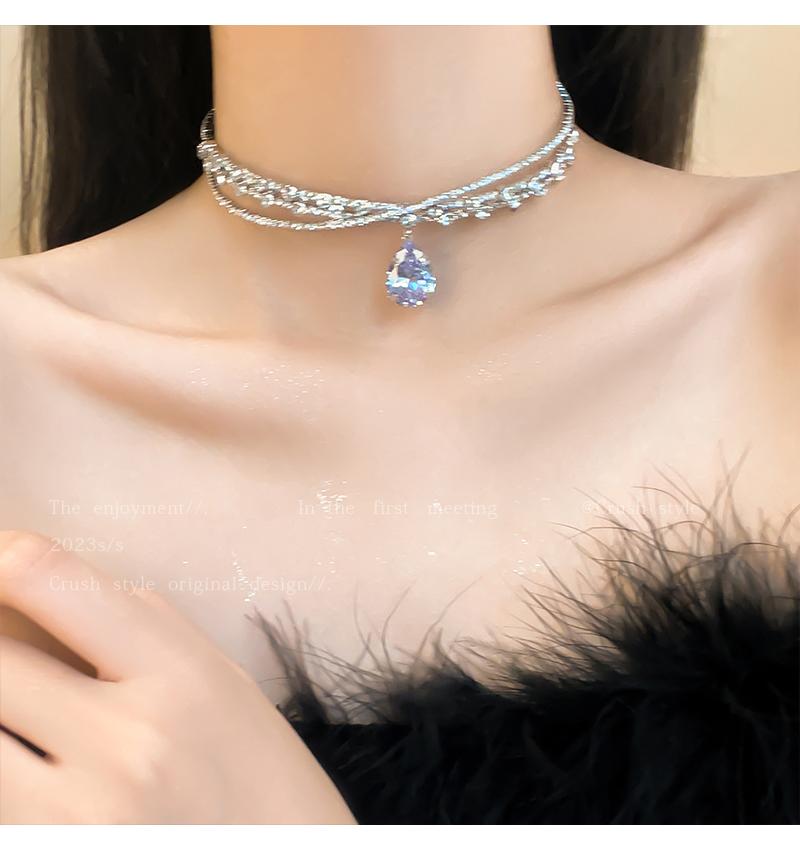 Luxury jewelry, zircon alloy, water drop shaped necklace, silver, suitable for everyone