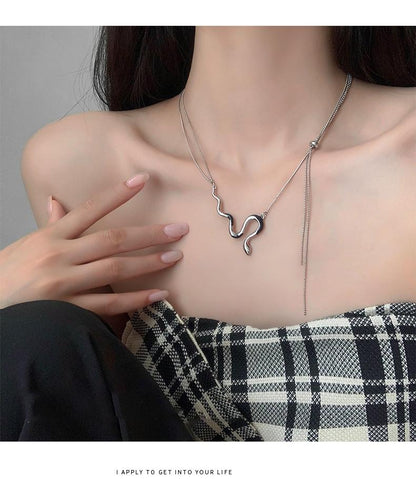 Luxury jewelry, alloy, snake necklace, silver, for everyone