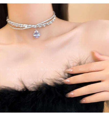 Luxury jewelry, zircon alloy, water drop shaped necklace, silver, suitable for everyone