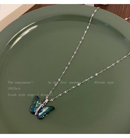 Luxury jewelry, alloy, necklace butterfly shape, pink blue, suitable for everyone
