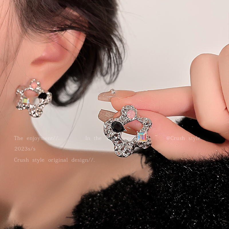 Luxury jewelry, alloy, earrings, silver, for everyone