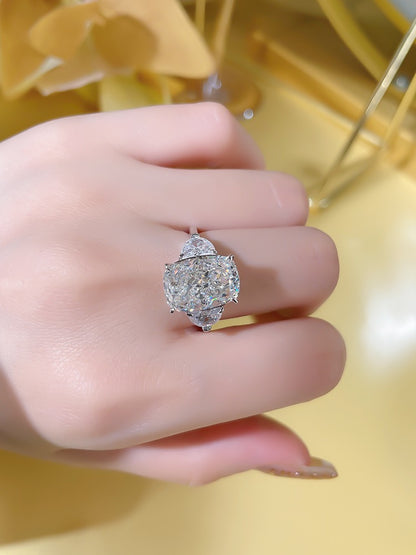 8 Carat Diamond 925 Silver Gold Plated Ring - Elegant and Luxurious Eternal Jewelry